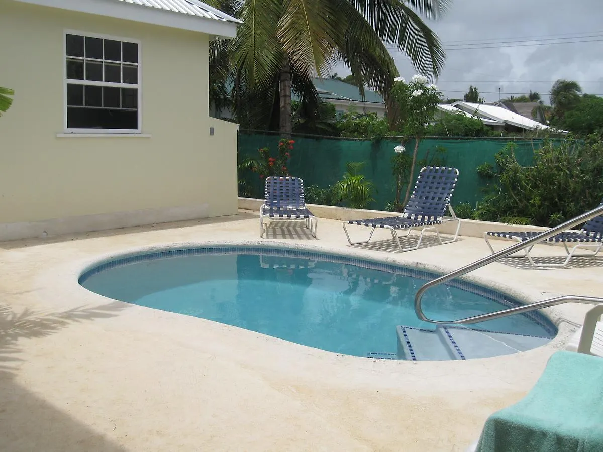 Eumelvilla Saint James Apartment